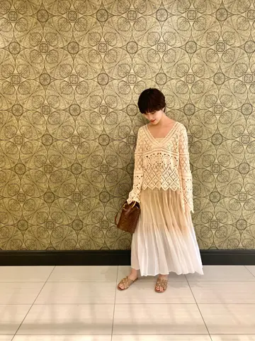 GRACE CONTINENTAL The Banquet 平岩　みなみ コーディネート画像