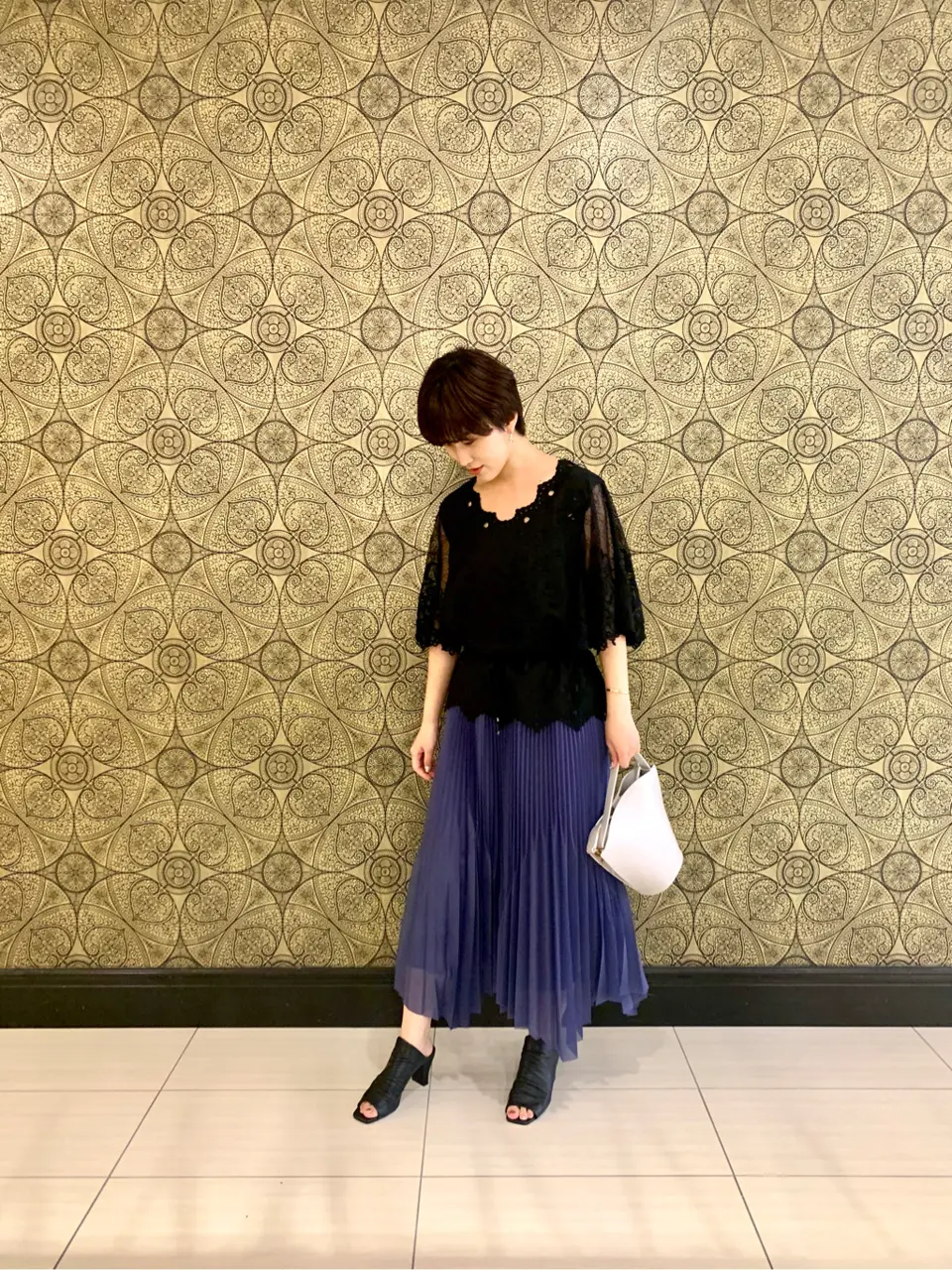 GRACE CONTINENTAL The Banquet 平岩　みなみ コーディネート画像