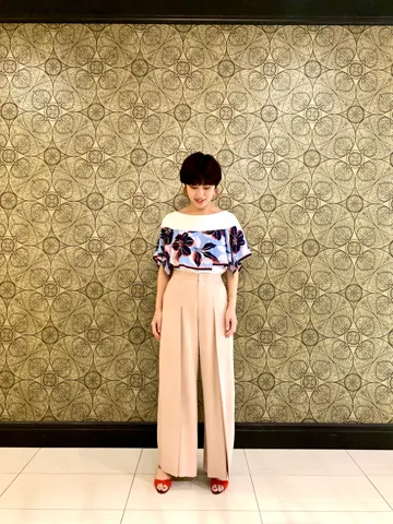 GRACE CONTINENTAL The Banquet 平岩　みなみ コーディネート画像