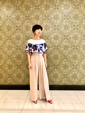 GRACE CONTINENTAL The Banquet 平岩　みなみ コーディネート画像