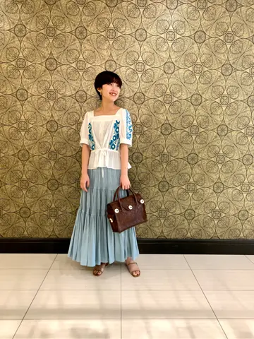 GRACE CONTINENTAL The Banquet 平岩　みなみ コーディネート画像