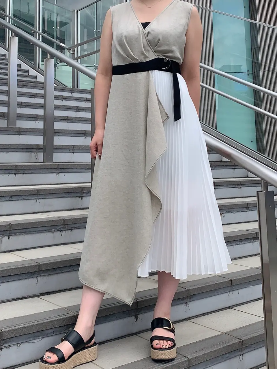 GRACE CONTINENTAL The Banquet 日笠　雅 コーディネート画像