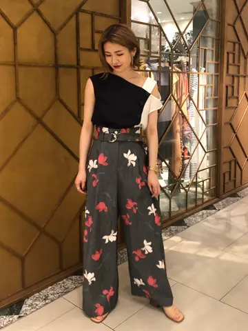 GRACE CONTINENTAL The Banquet HOSHINO コーディネート画像