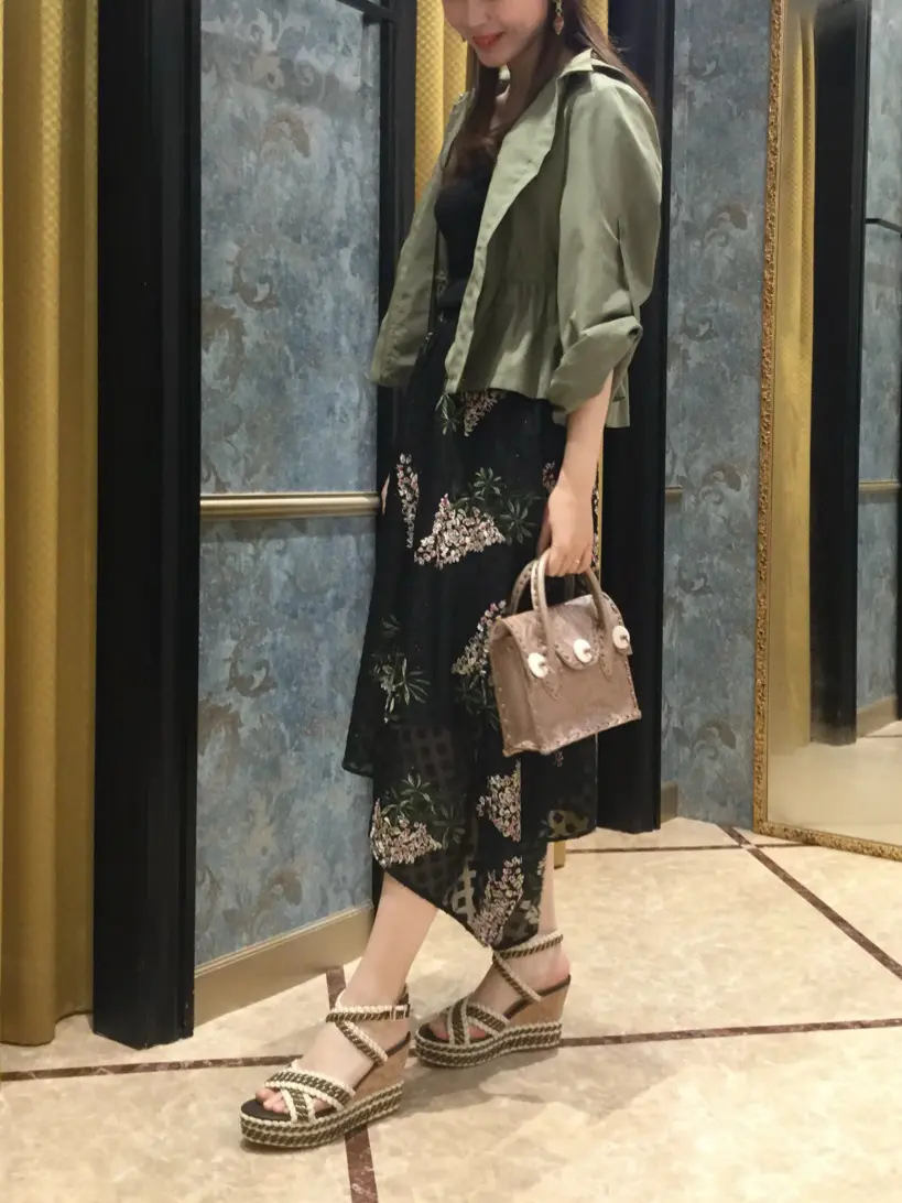 GRACE CONTINENTAL The Banquet Aya. コーディネート画像