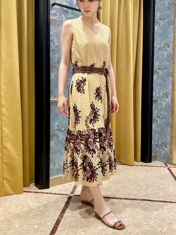 GRACE CONTINENTAL The Banquet Aya. コーディネート画像