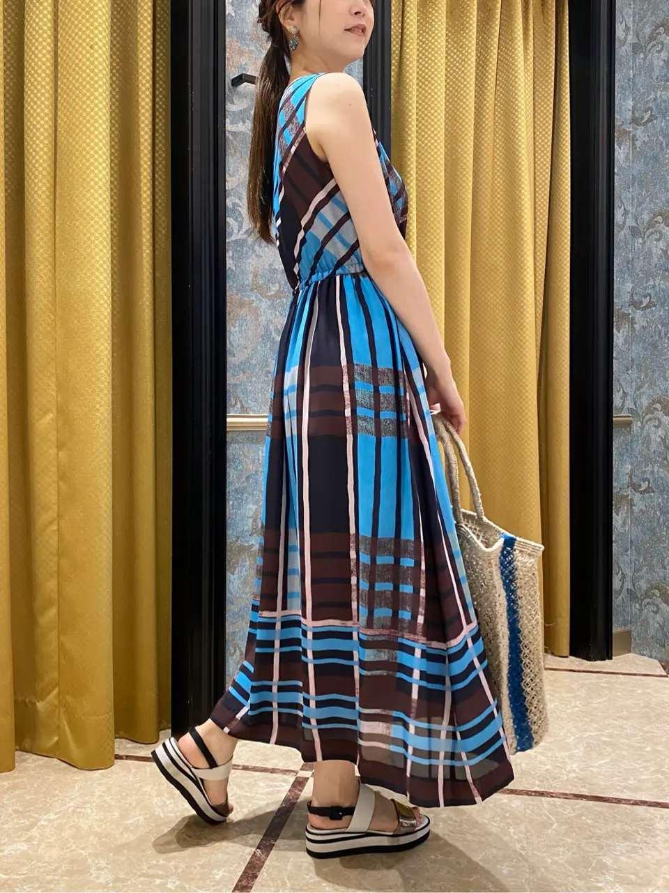 GRACE CONTINENTAL The Banquet Aya. コーディネート画像