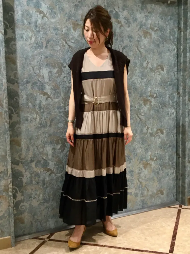 GRACE CONTINENTAL The Banquet 泉　智子 コーディネート画像