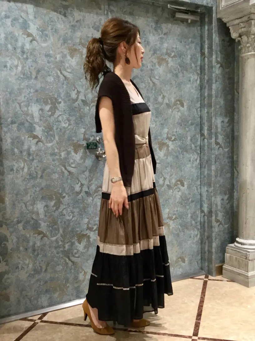 GRACE CONTINENTAL The Banquet 泉　智子 コーディネート画像