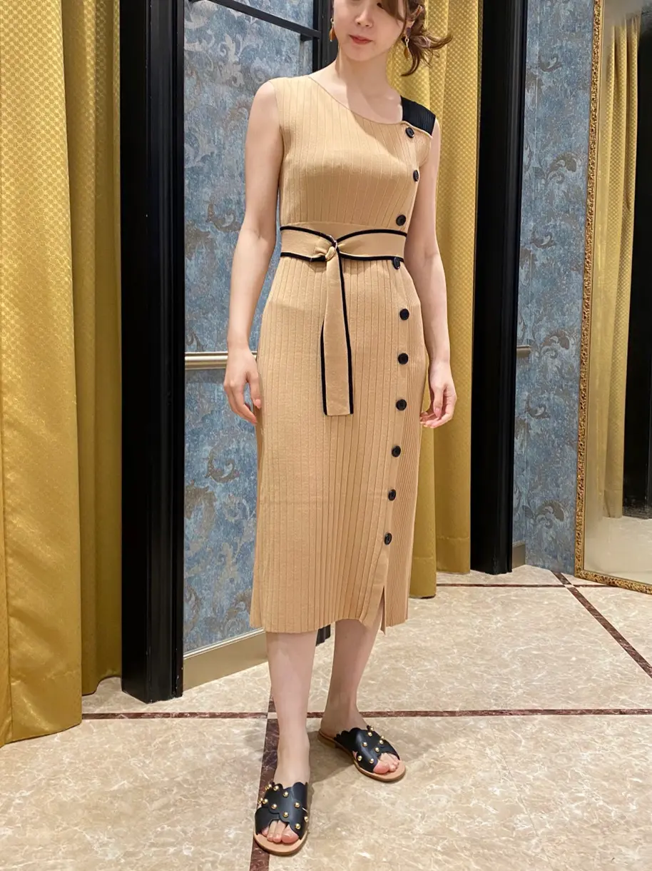 GRACE CONTINENTAL The Banquet Aya. コーディネート画像