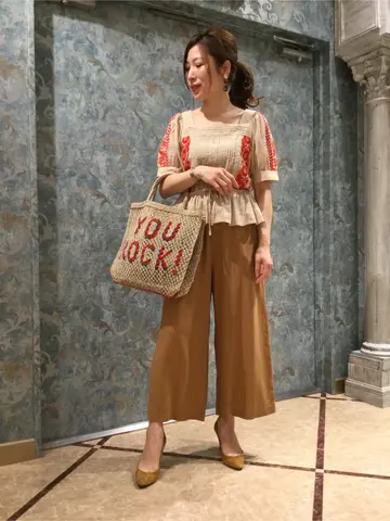 GRACE CONTINENTAL The Banquet 泉　智子 コーディネート画像