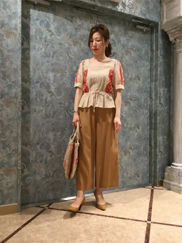 GRACE CONTINENTAL The Banquet 泉　智子 コーディネート画像