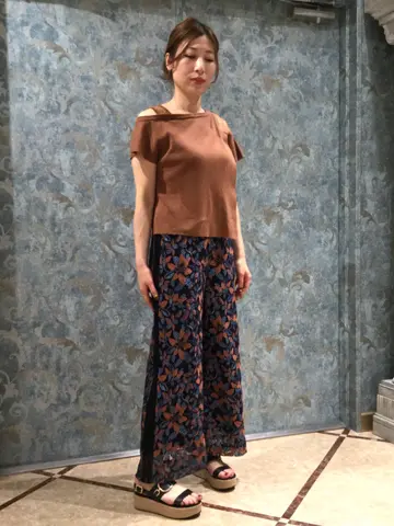 GRACE CONTINENTAL The Banquet 泉　智子 コーディネート画像