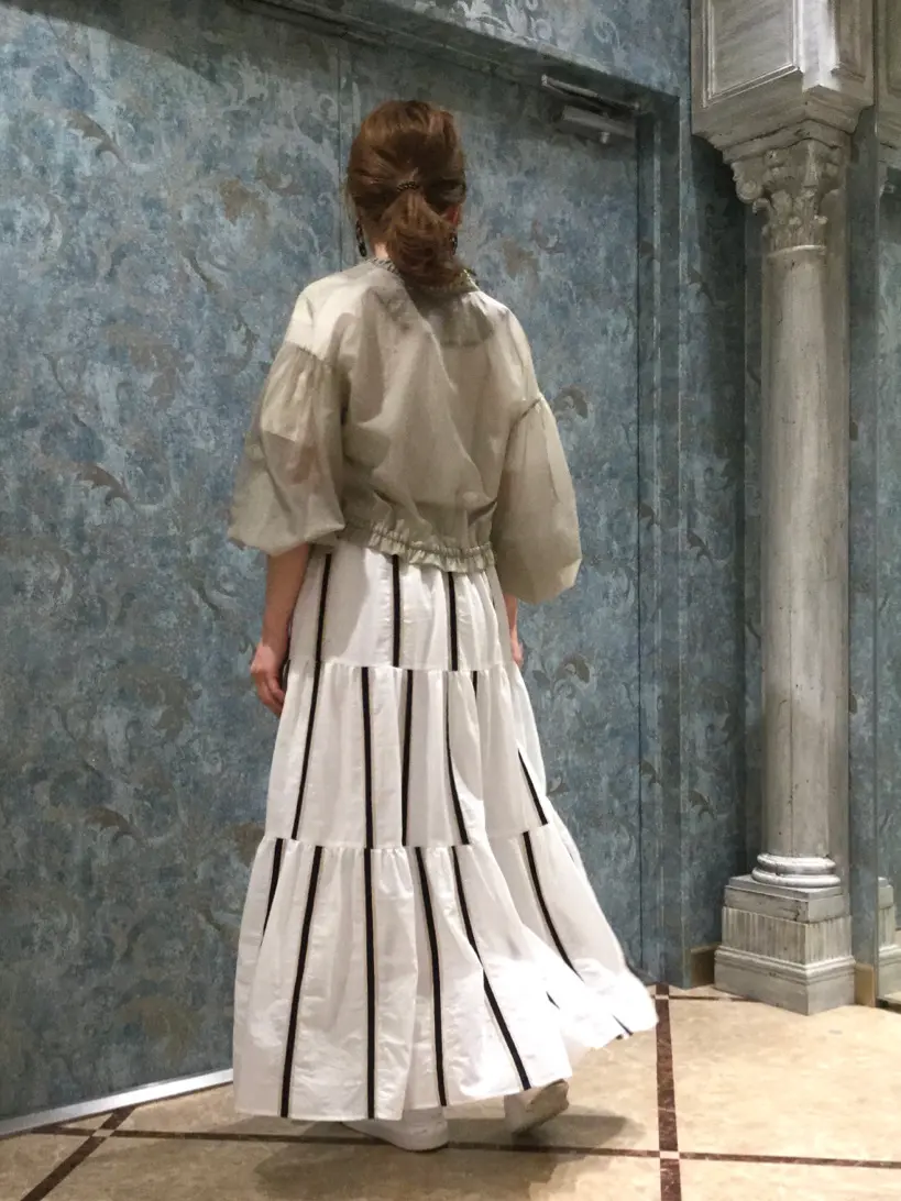 GRACE CONTINENTAL The Banquet 泉　智子 コーディネート画像