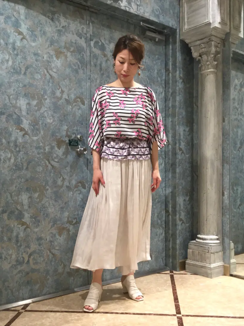 GRACE CONTINENTAL The Banquet 泉　智子 コーディネート画像