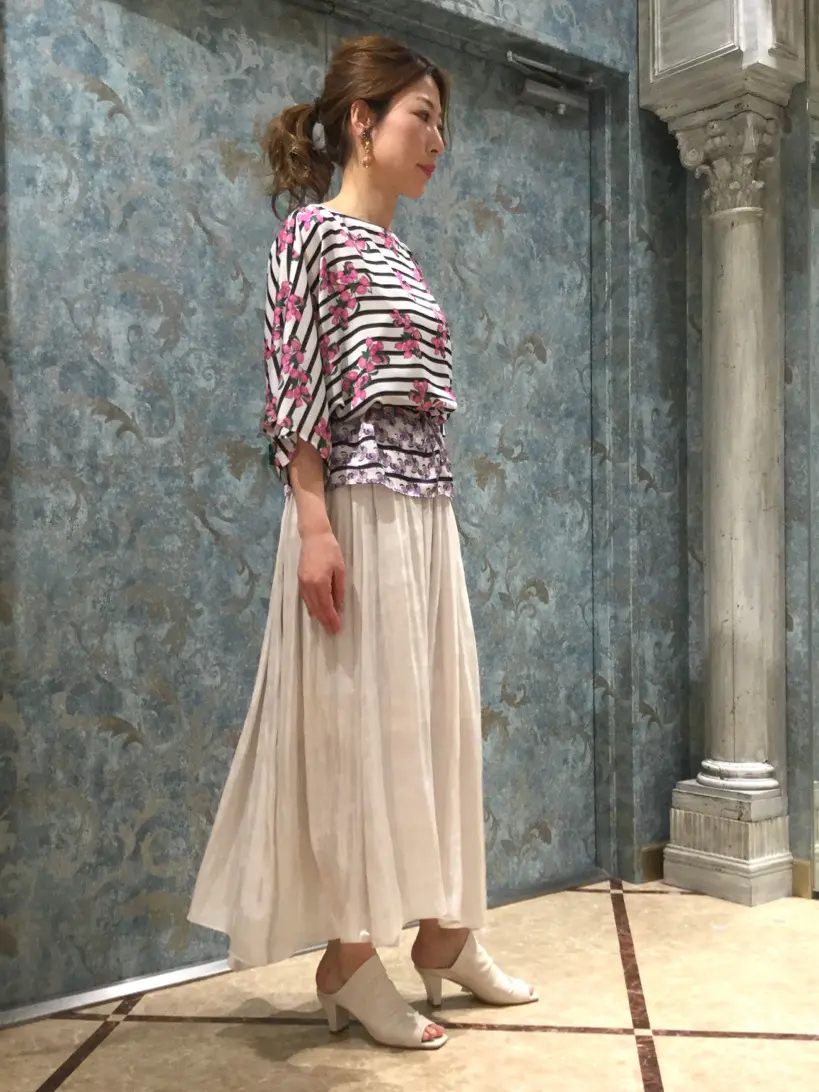 GRACE CONTINENTAL The Banquet 泉　智子 コーディネート画像