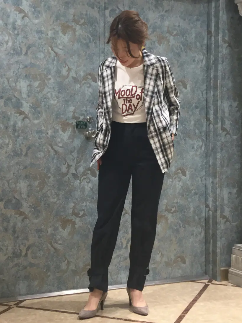 GRACE CONTINENTAL The Banquet 泉　智子 コーディネート画像