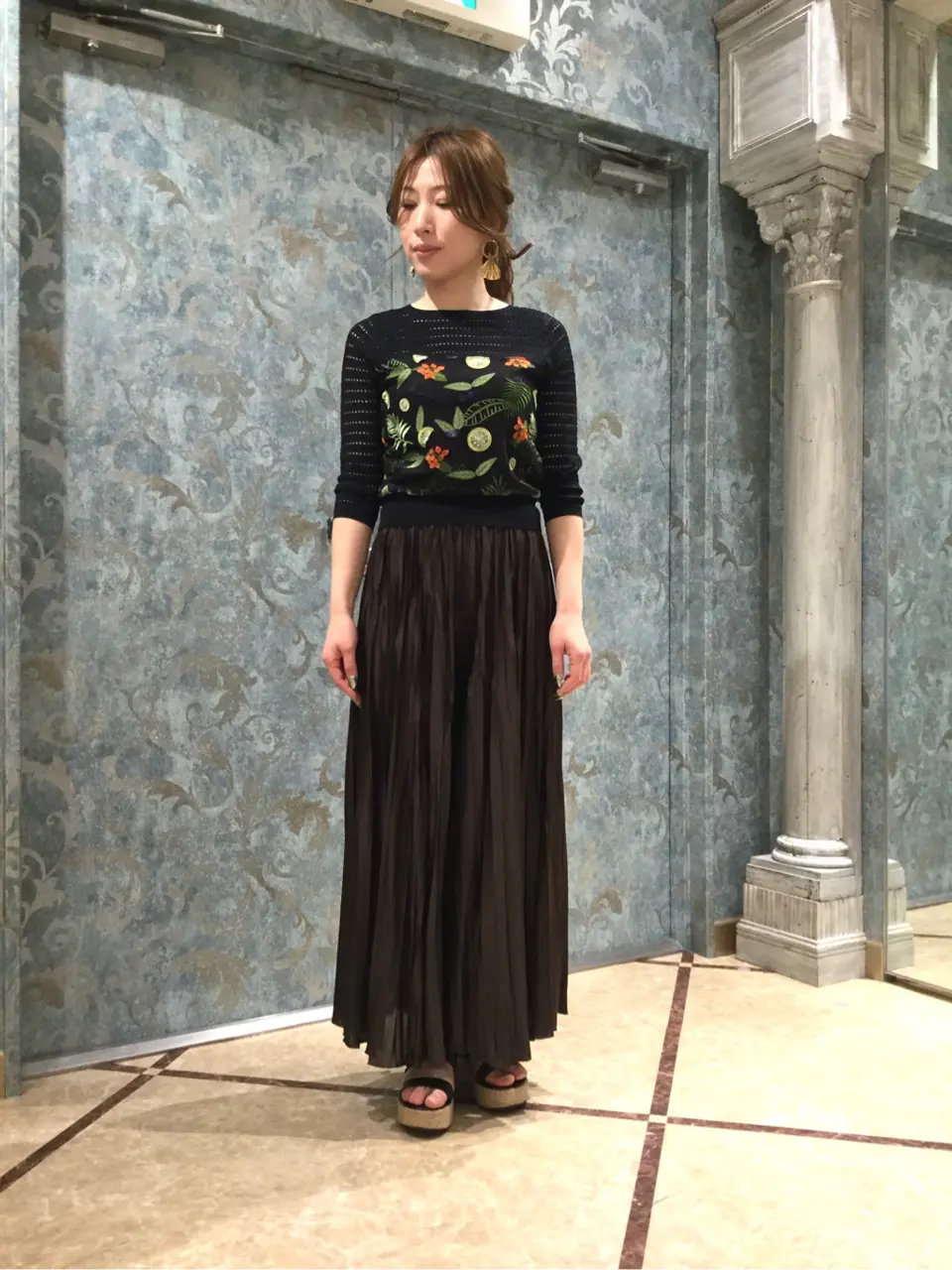 GRACE CONTINENTAL The Banquet 泉　智子 コーディネート画像