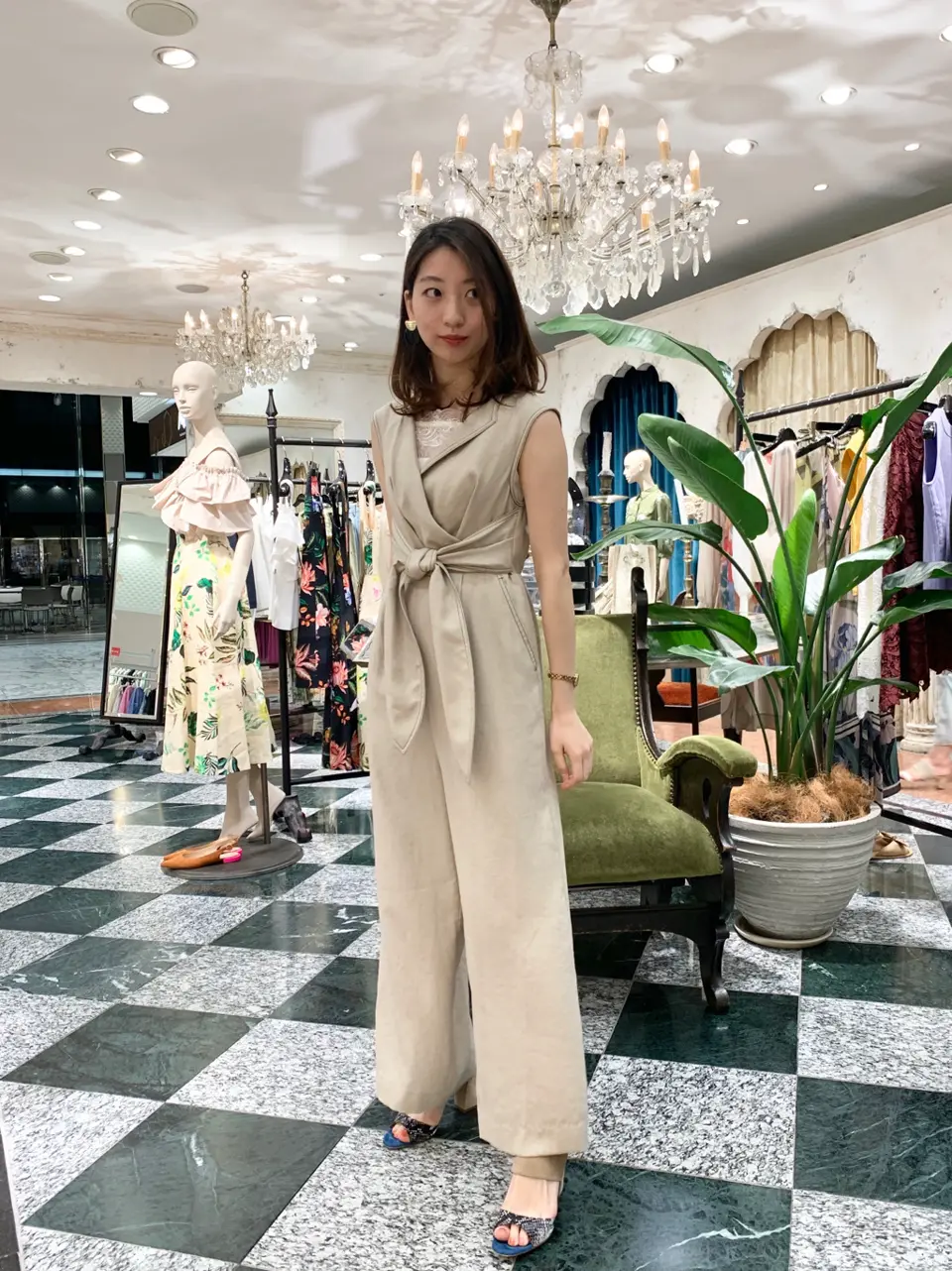 GRACE CONTINENTAL The Banquet eri コーディネート画像