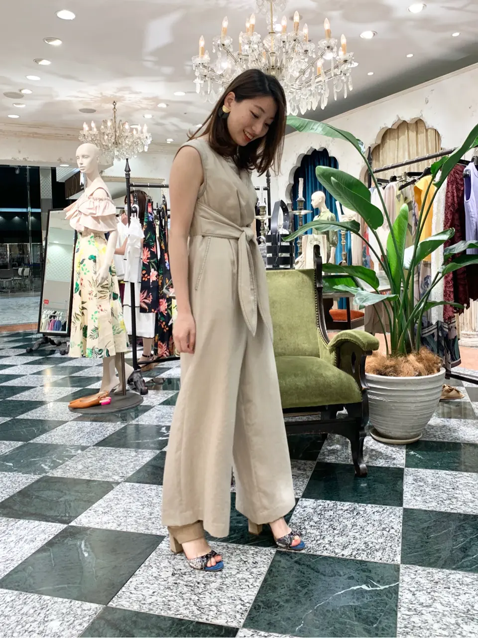 GRACE CONTINENTAL The Banquet eri コーディネート画像