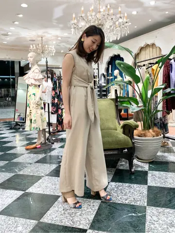 GRACE CONTINENTAL The Banquet eri コーディネート画像