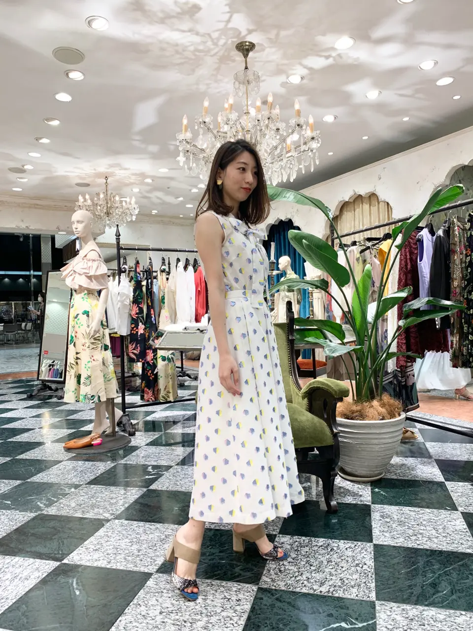 GRACE CONTINENTAL The Banquet eri コーディネート画像