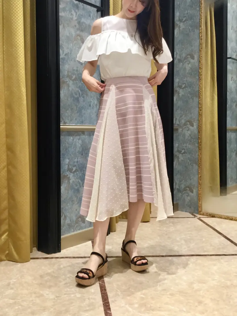 GRACE CONTINENTAL The Banquet Aya. コーディネート画像