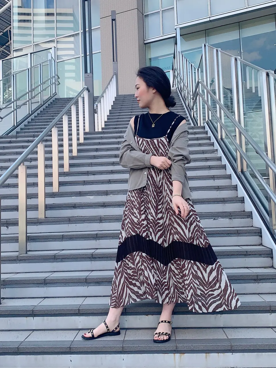 GRACE CONTINENTAL The Banquet 日笠　雅 コーディネート画像