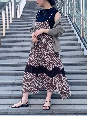 GRACE CONTINENTAL The Banquet 日笠　雅 コーディネート画像