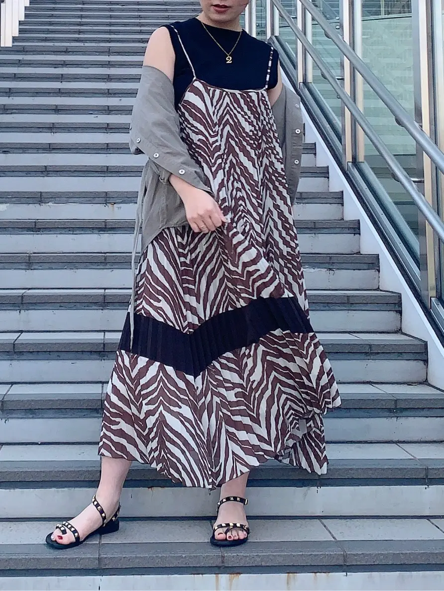 GRACE CONTINENTAL The Banquet 日笠　雅 コーディネート画像