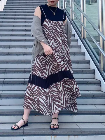 GRACE CONTINENTAL The Banquet 日笠　雅 コーディネート画像