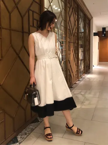 GRACE CONTINENTAL The Banquet HOSHINO コーディネート画像