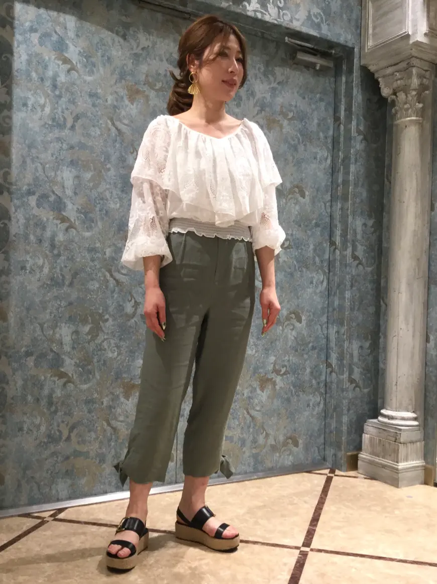 GRACE CONTINENTAL The Banquet 泉　智子 コーディネート画像