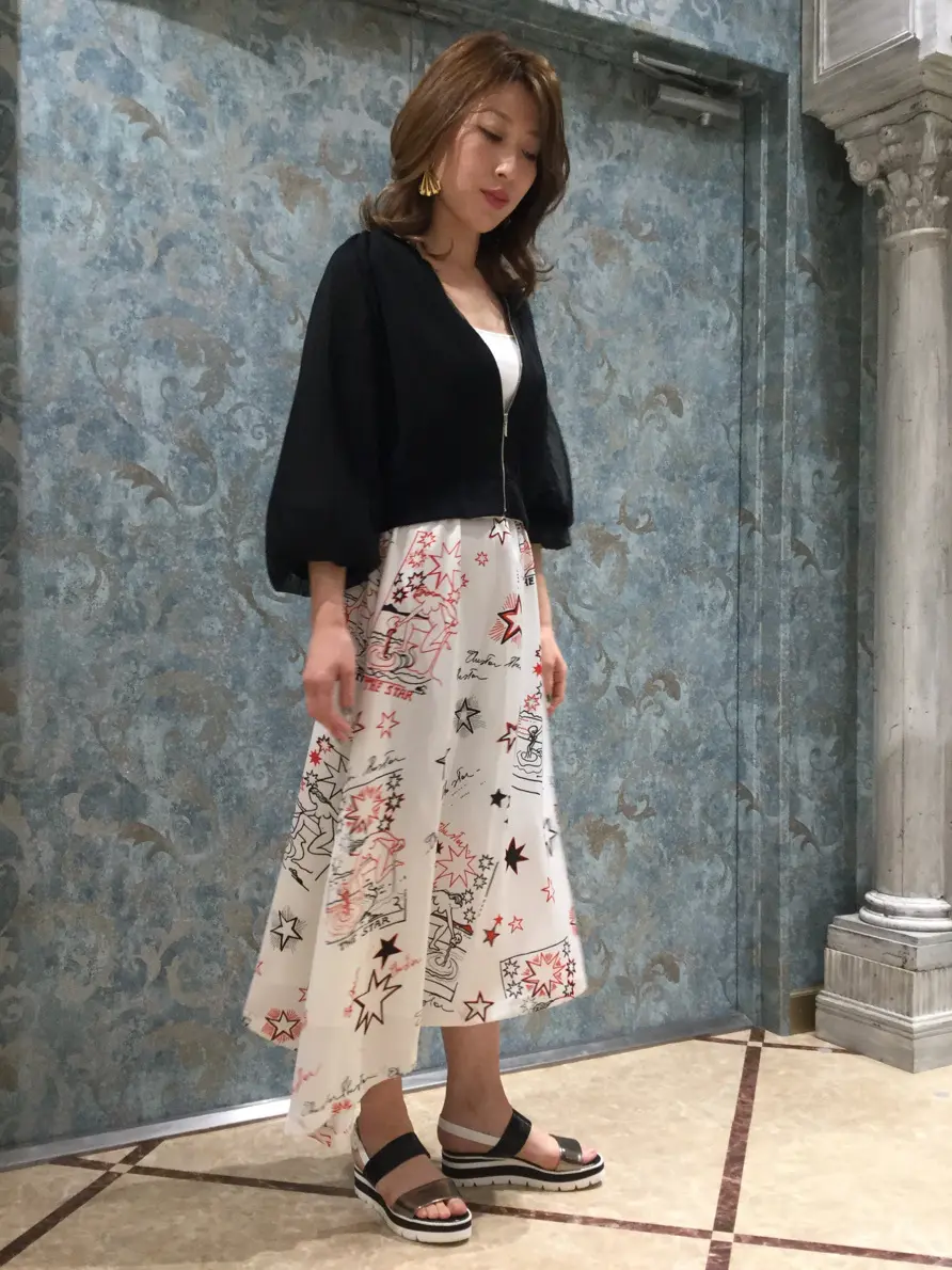 GRACE CONTINENTAL The Banquet 泉　智子 コーディネート画像