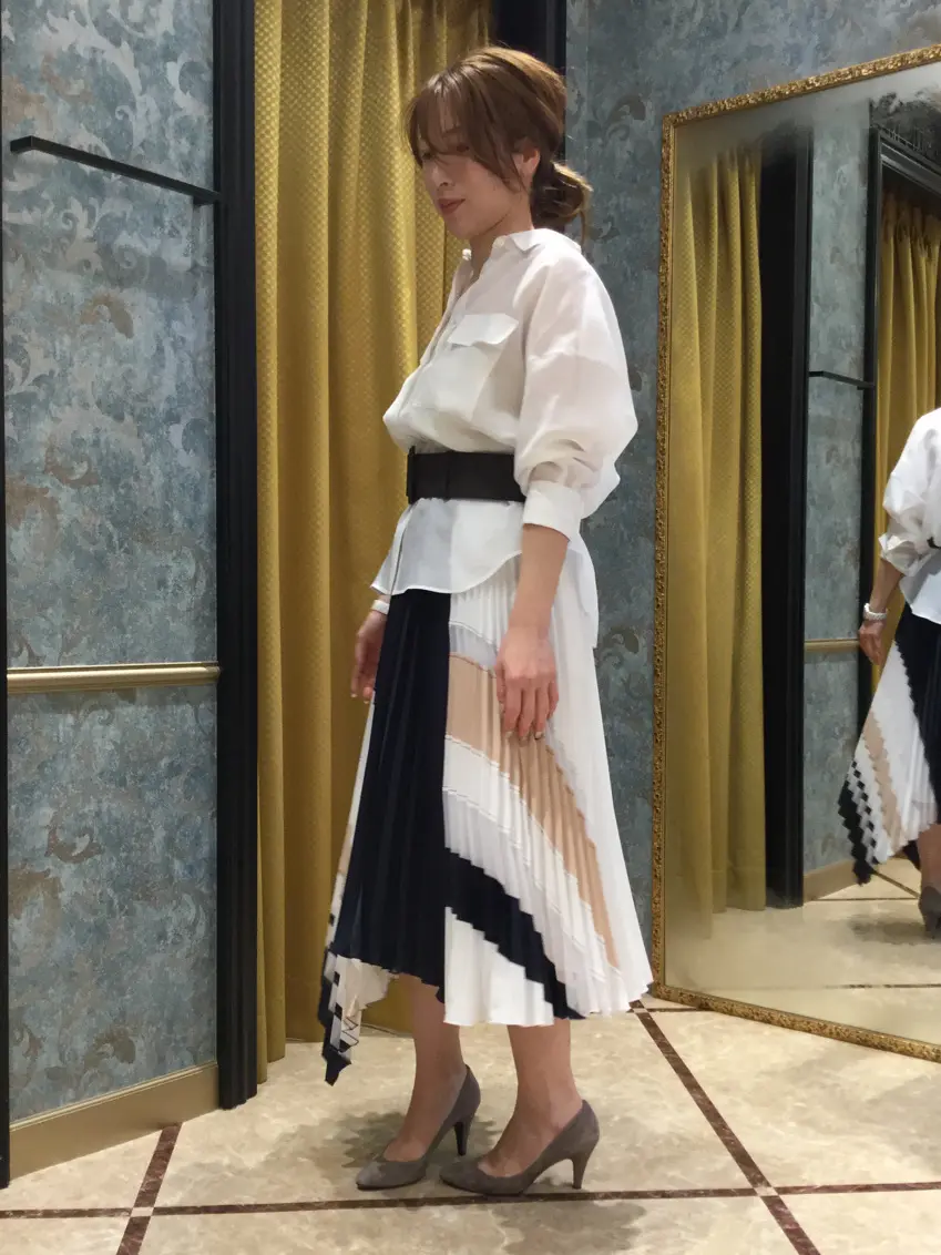 GRACE CONTINENTAL The Banquet 泉　智子 コーディネート画像