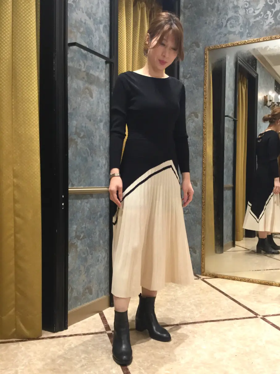 GRACE CONTINENTAL The Banquet 泉　智子 コーディネート画像