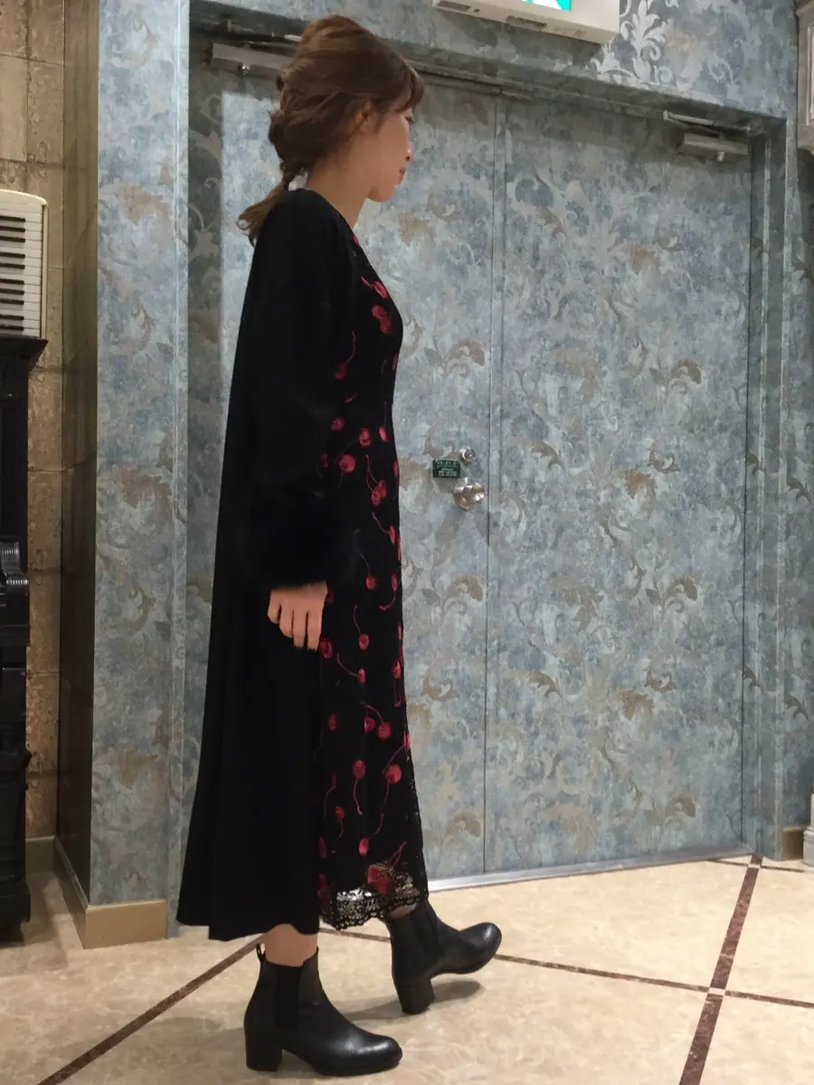 GRACE CONTINENTAL The Banquet 泉　智子 コーディネート画像