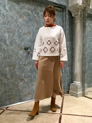 GRACE CONTINENTAL The Banquet 泉　智子 コーディネート画像