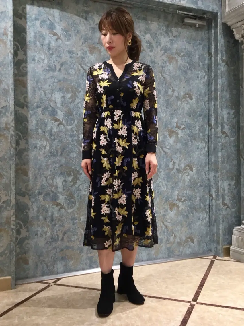 GRACE CONTINENTAL The Banquet 泉　智子 コーディネート画像