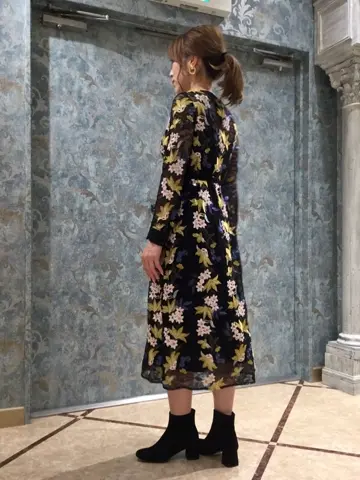 GRACE CONTINENTAL The Banquet 泉　智子 コーディネート画像