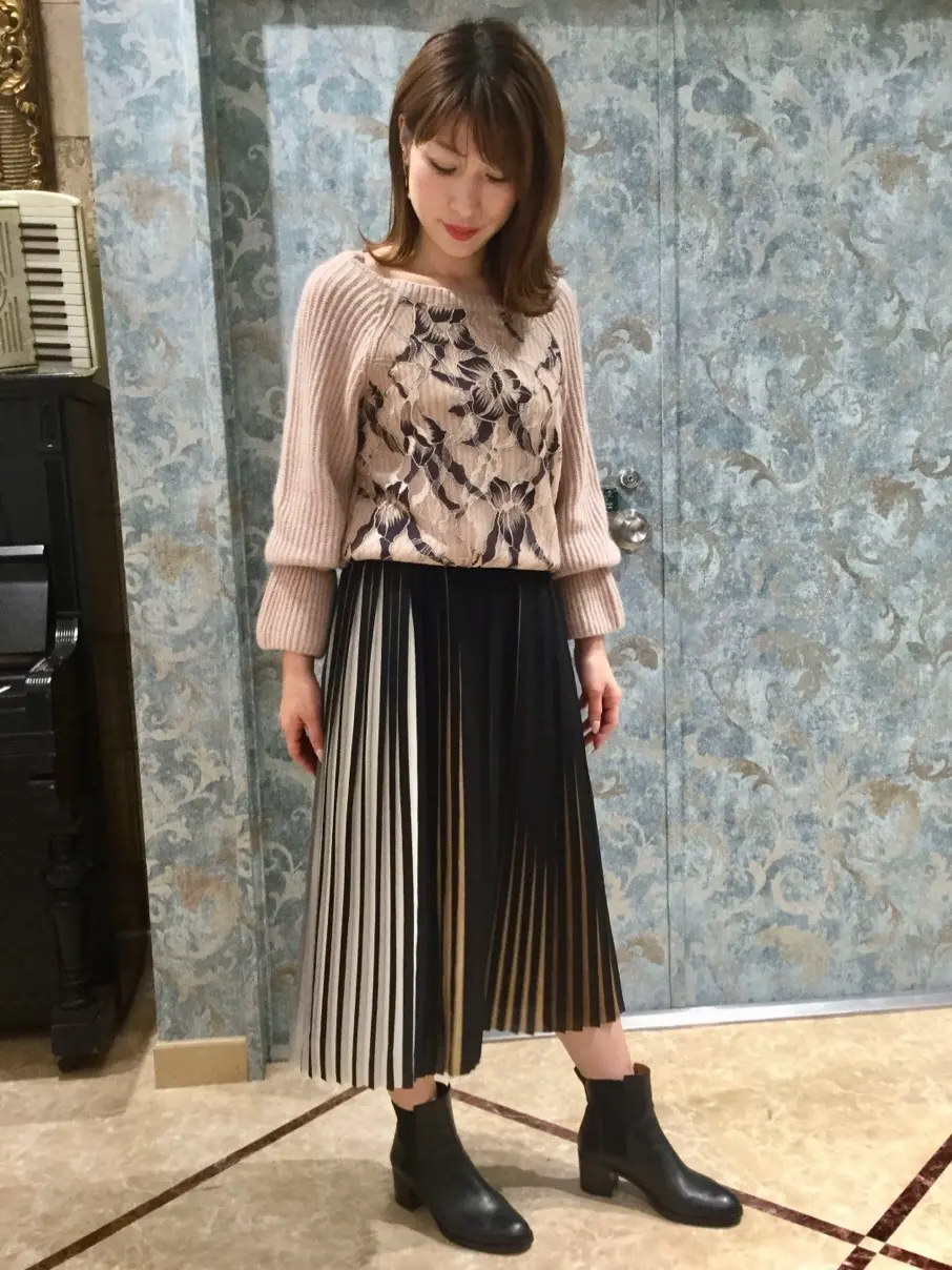 GRACE CONTINENTAL The Banquet 泉　智子 コーディネート画像