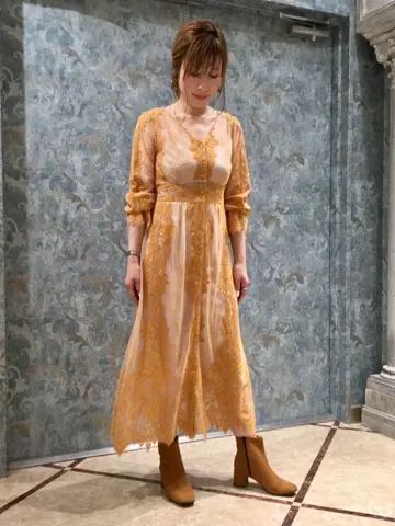 GRACE CONTINENTAL The Banquet 泉　智子 コーディネート画像