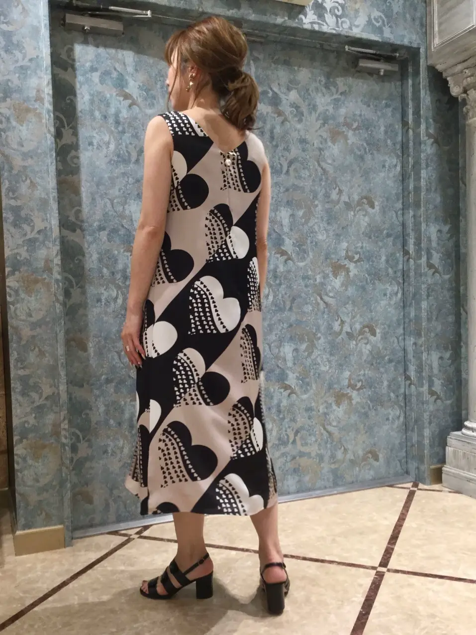 GRACE CONTINENTAL The Banquet 泉　智子 コーディネート画像