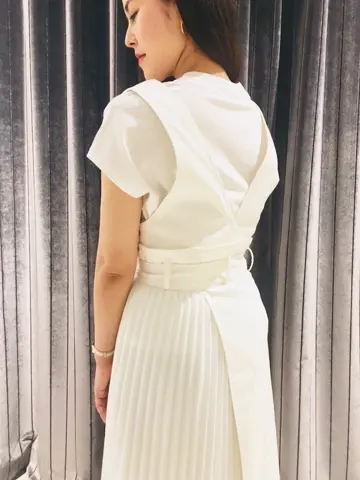 GRACE CONTINENTAL The Banquet 小笠原　春菜 コーディネート画像