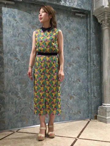 GRACE CONTINENTAL The Banquet 泉　智子 コーディネート画像