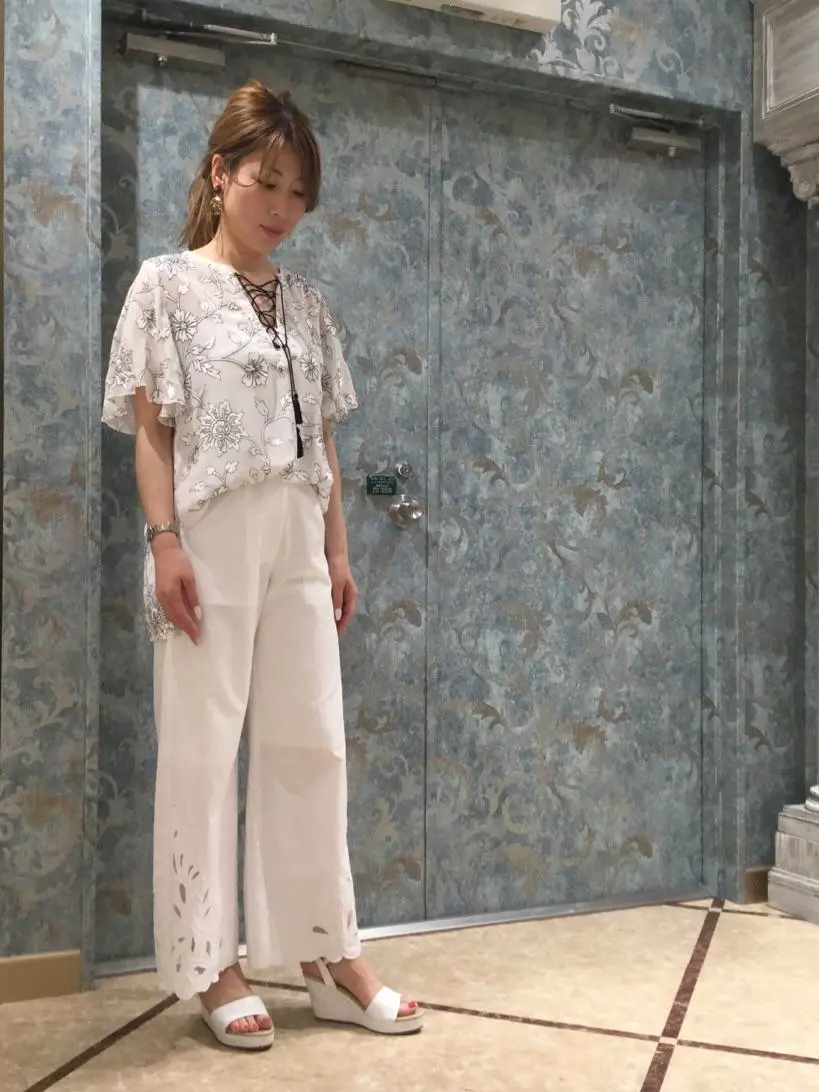 GRACE CONTINENTAL The Banquet 泉　智子 コーディネート画像