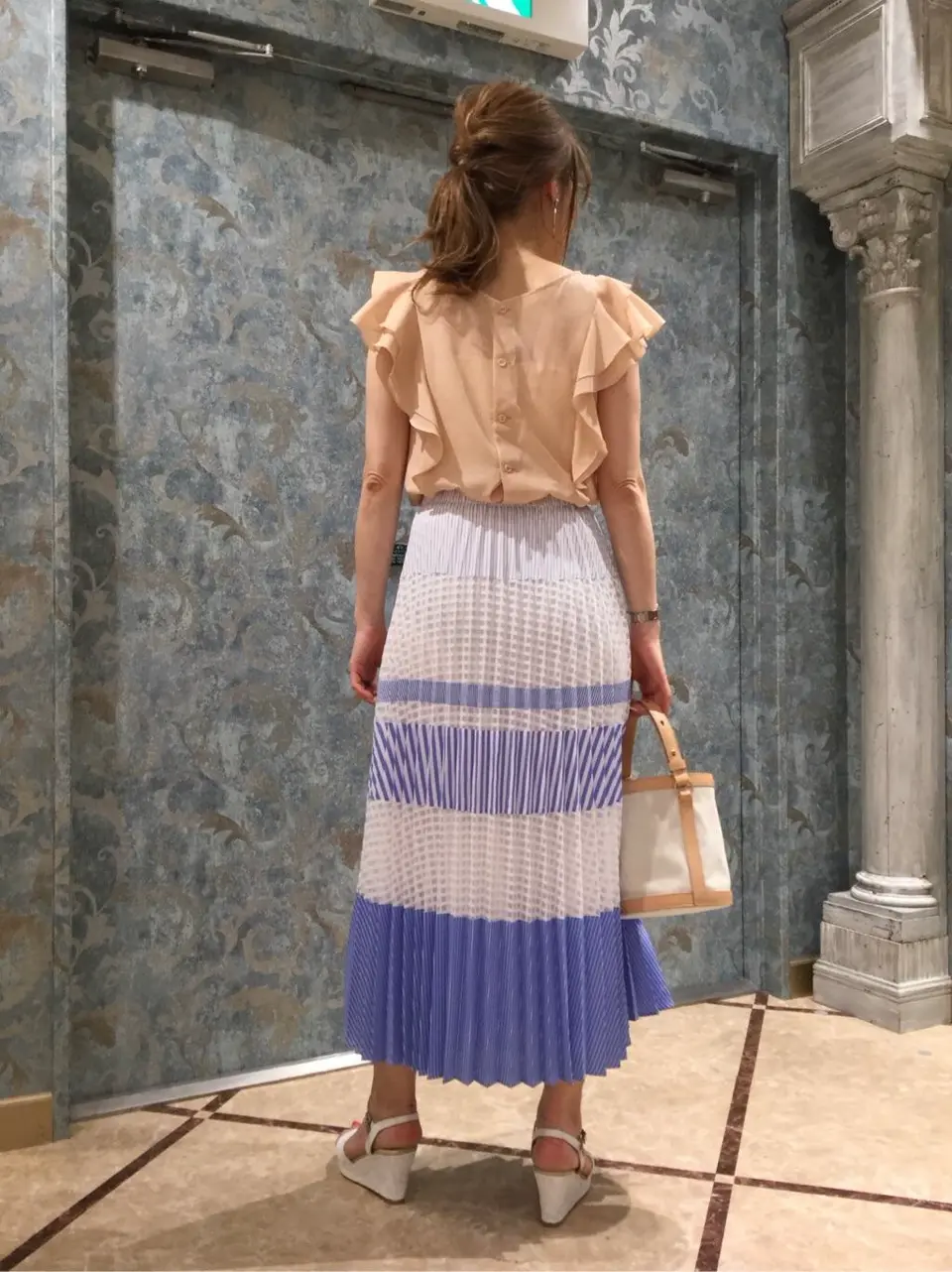 GRACE CONTINENTAL The Banquet 泉　智子 コーディネート画像