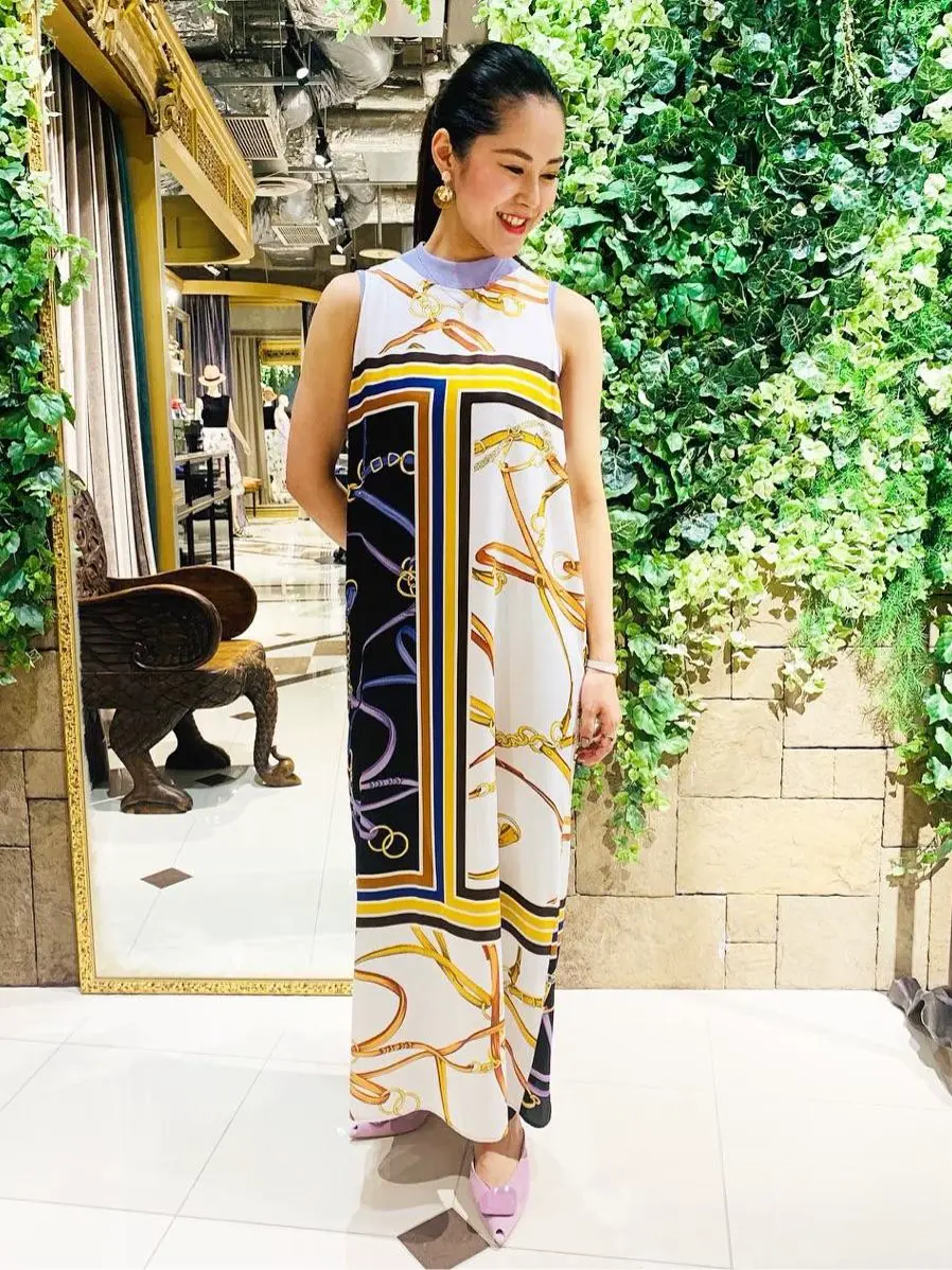 GRACE CONTINENTAL The Banquet 小笠原　春菜 コーディネート画像