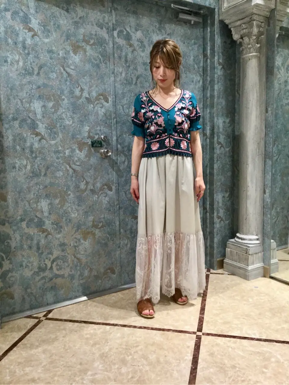 GRACE CONTINENTAL The Banquet 泉　智子 コーディネート画像