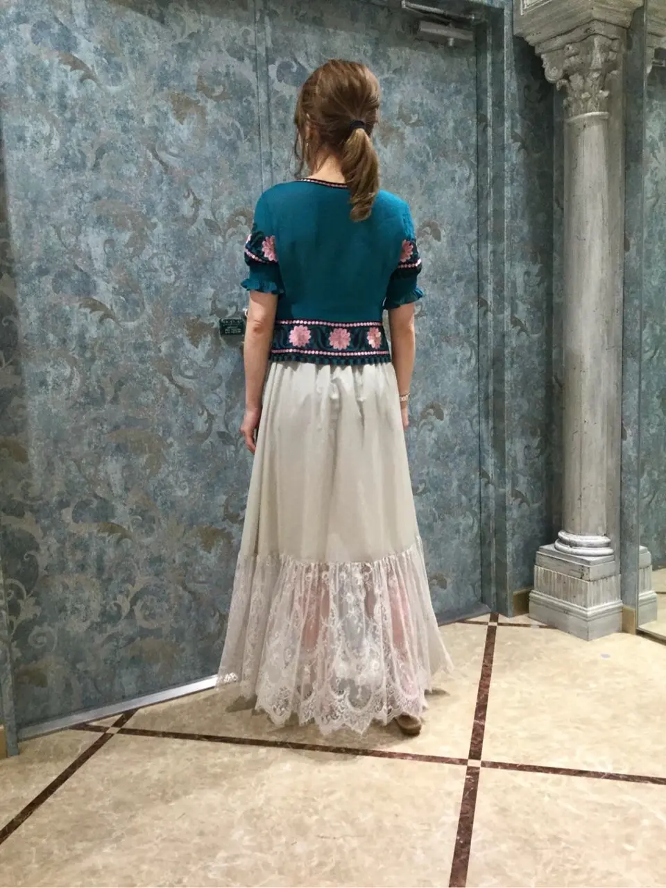 GRACE CONTINENTAL The Banquet 泉　智子 コーディネート画像