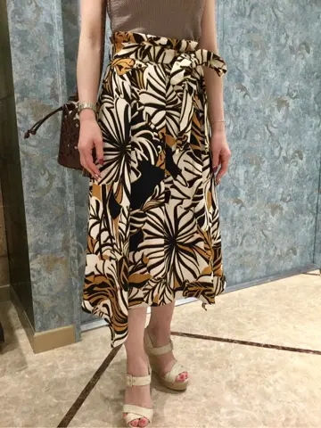 GRACE CONTINENTAL The Banquet 泉　智子 コーディネート画像